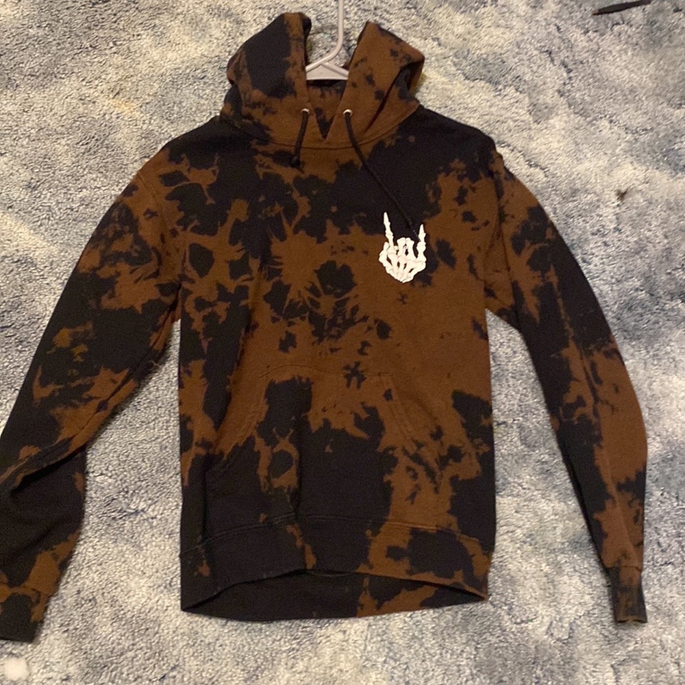 Skeleton rock sign hoodie